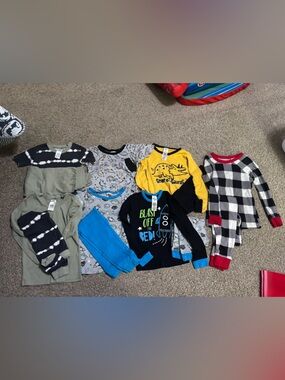 Gerber Boys Pj sets 5T